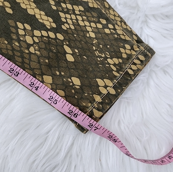 CURRENT/ELLIOTT The Stiletto Python-Print Crop Jeans Size 27. New.Hug al… - Picture 9 of 11